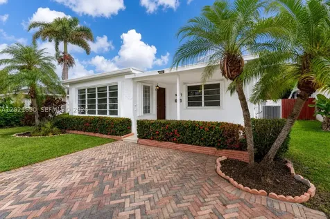 947 Lincoln Street Hollywood FL 33019
