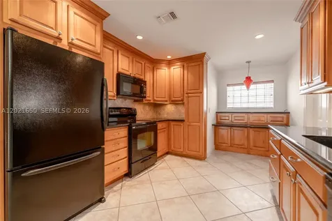 947 Lincoln Street Hollywood FL 33019