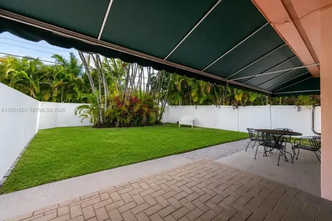 947 Lincoln Street Hollywood FL 33019