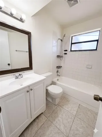 10038 Winding Lake South Miami FL 33351-5841