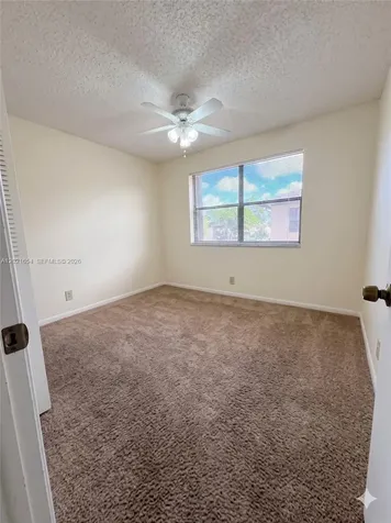 10038 Winding Lake South Miami FL 33351-5841