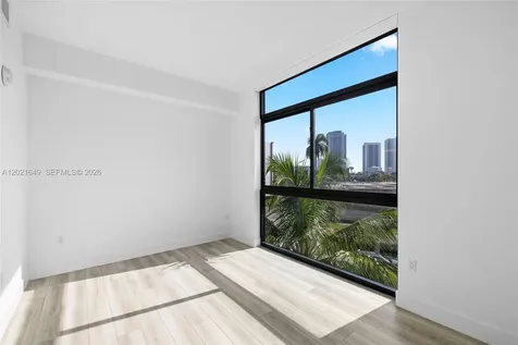 101 Diplomat Parkway Hallandale Beach FL 33009