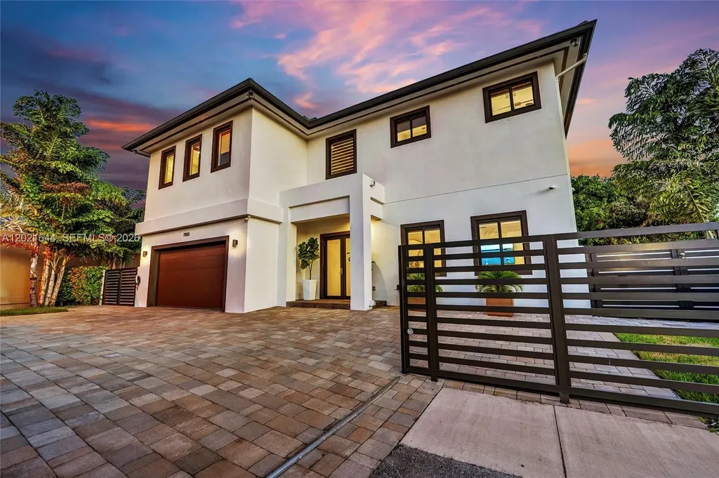 7800 SW 9th Terrace Miami FL 33144