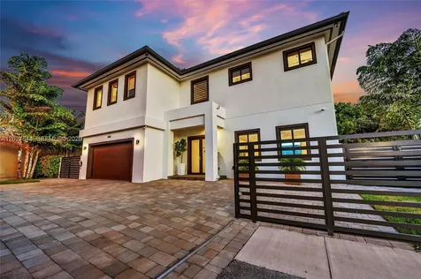 7800 SW 9th Terrace Miami FL 33144