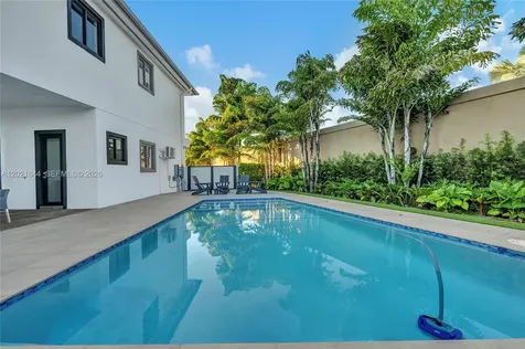 7800 SW 9th Terrace Miami FL 33144