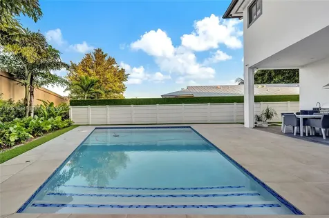 7800 SW 9th Terrace Miami FL 33144