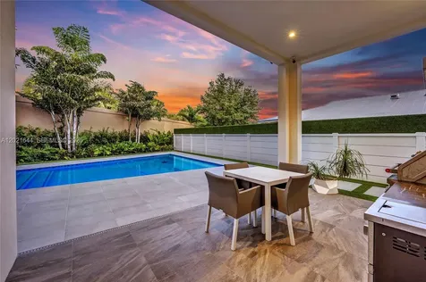 7800 SW 9th Terrace Miami FL 33144