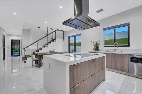 7800 SW 9th Terrace Miami FL 33144