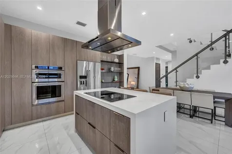 7800 SW 9th Terrace Miami FL 33144
