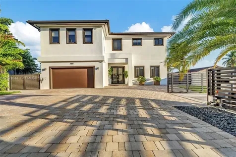 7800 SW 9th Terrace Miami FL 33144