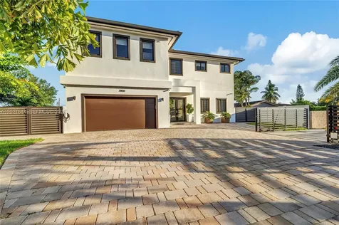 7800 SW 9th Terrace Miami FL 33144