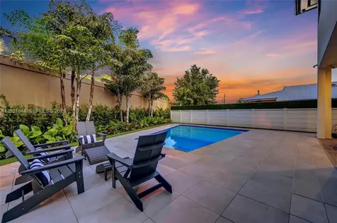 7800 SW 9th Terrace Miami FL 33144