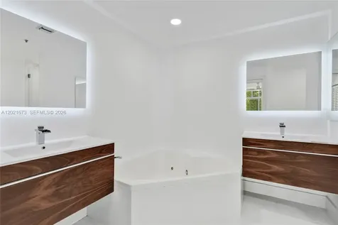 9725 NW 52nd Street Doral FL 33178