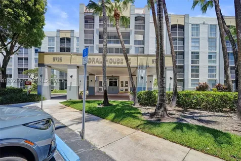 9725 NW 52nd Street Doral FL 33178