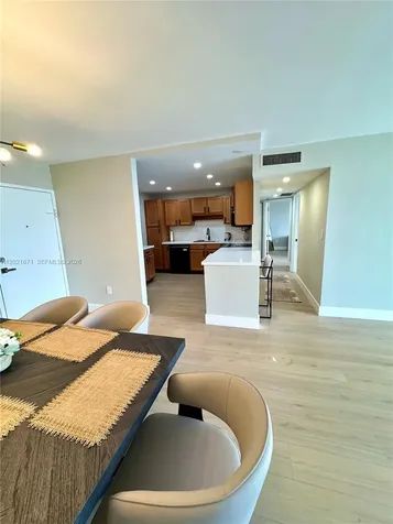 2851 NE 183rd Street Aventura FL 33160