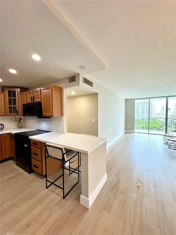 2851 NE 183rd Street Aventura FL 33160