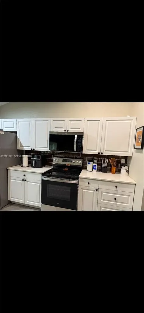 370 Hand Avenue Other City - In The State Of Florida FL 32174