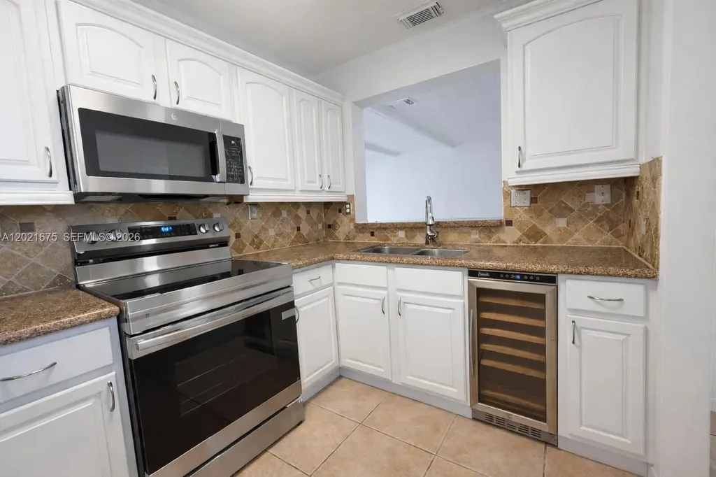 15761 SW 137 Avenue Miami FL 33177