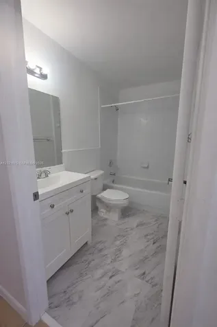 15761 SW 137 Avenue Miami FL 33177
