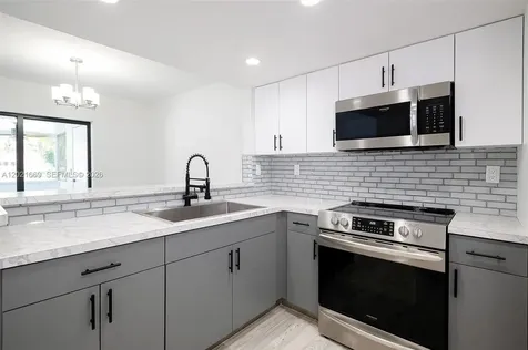 1711 San Remo Circle Homestead FL 33035