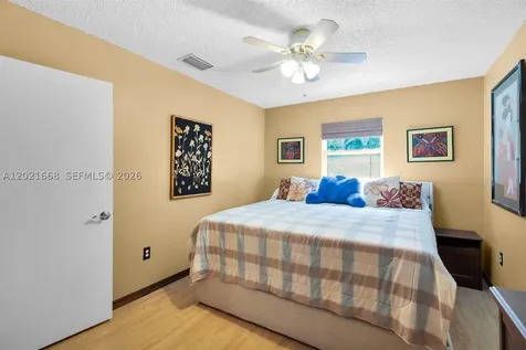 323 Bay View Avenue Key Largo FL 33037