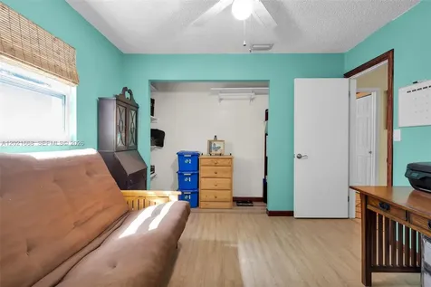 323 Bay View Avenue Key Largo FL 33037