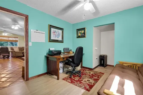 323 Bay View Avenue Key Largo FL 33037