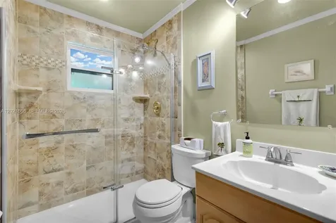 323 Bay View Avenue Key Largo FL 33037