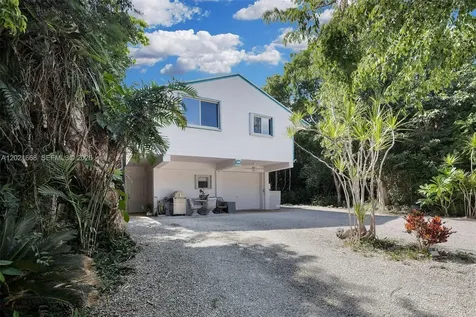 323 Bay View Avenue Key Largo FL 33037