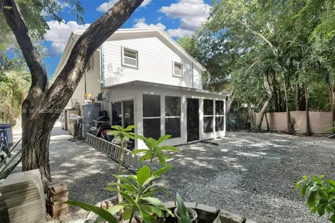 323 Bay View Avenue Key Largo FL 33037
