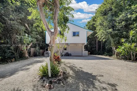 323 Bay View Avenue Key Largo FL 33037