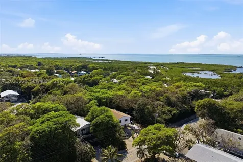 323 Bay View Avenue Key Largo FL 33037