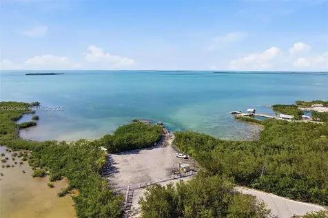323 Bay View Avenue Key Largo FL 33037