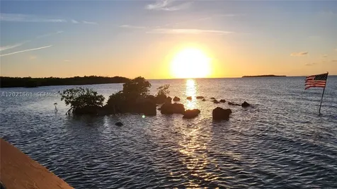323 Bay View Avenue Key Largo FL 33037