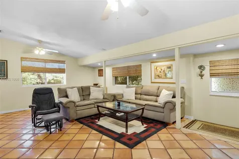 323 Bay View Avenue Key Largo FL 33037