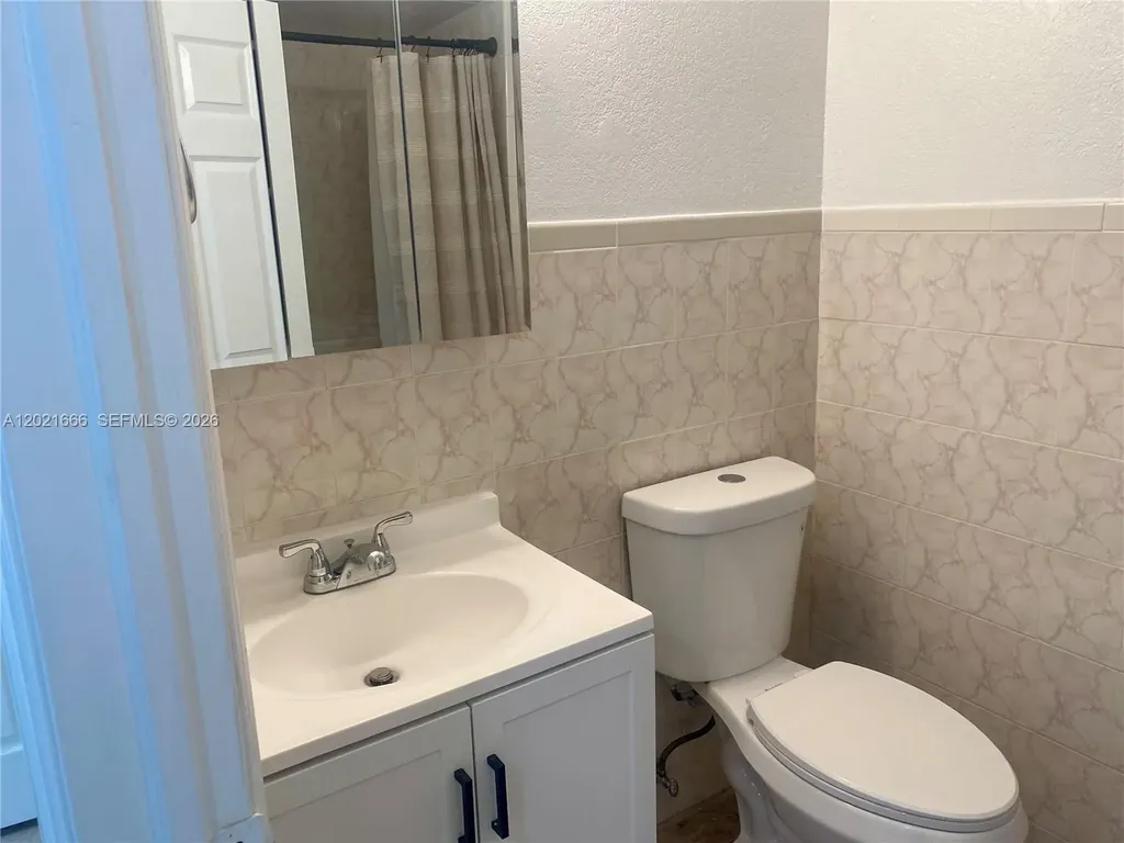 1112 N 61st Terrace Hollywood FL 33024