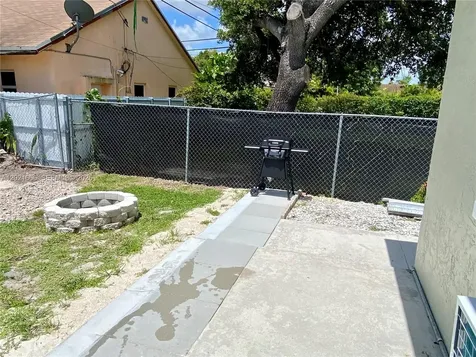 1112 N 61st Terrace Hollywood FL 33024