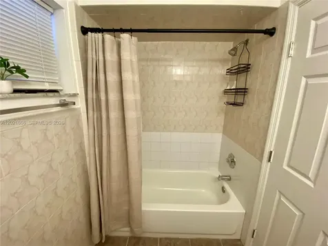 1112 N 61st Terrace Hollywood FL 33024