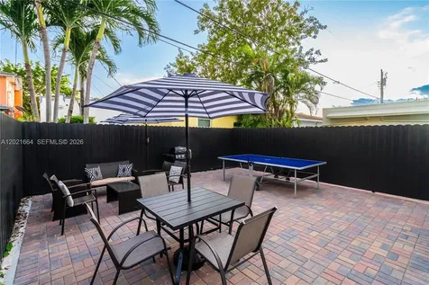 1786 SW 9th Street Miami FL 33135