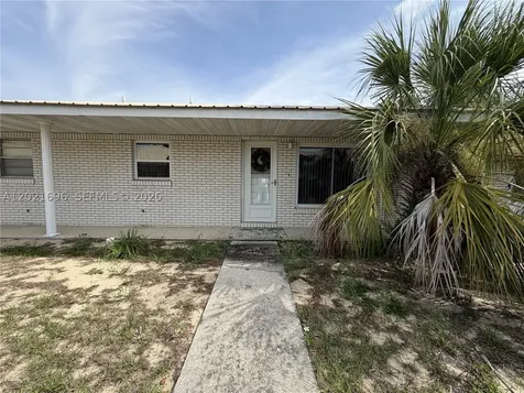 204 S Anoka Avenue Avon Park FL 33825