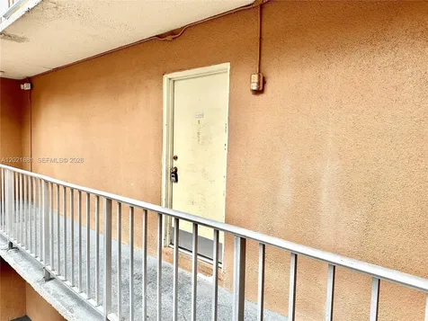 17650 NW 68th Avenue Hialeah FL 33015