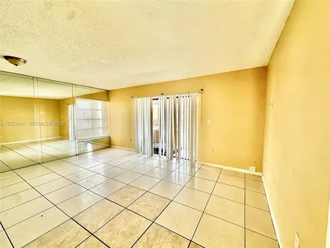 17650 NW 68th Avenue Hialeah FL 33015
