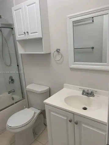 372 NE 162nd Street Miami FL 33162