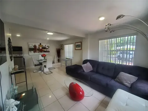 372 NE 162nd Street Miami FL 33162