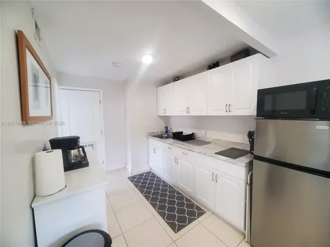 372 NE 162nd Street Miami FL 33162