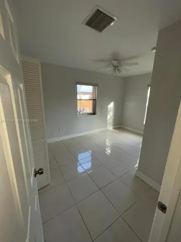 372 NE 162nd Street Miami FL 33162