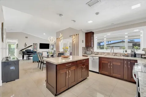 9796 NW 28th Terrace Doral FL 33172