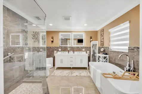 9796 NW 28th Terrace Doral FL 33172