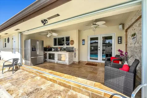 9796 NW 28th Terrace Doral FL 33172