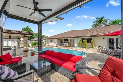 9796 NW 28th Terrace Doral FL 33172